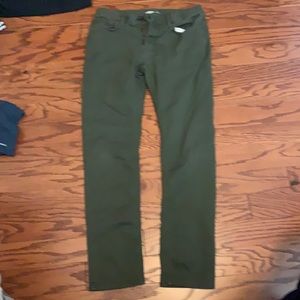 Men’s casual pants olive green